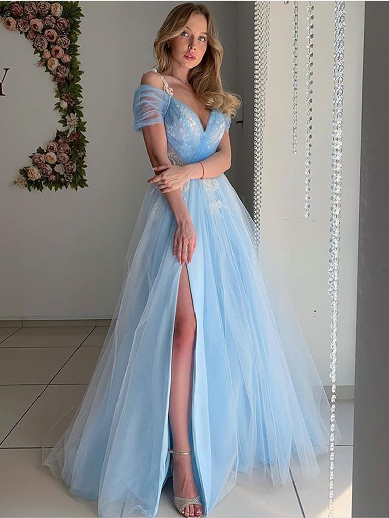 girls in lehnga