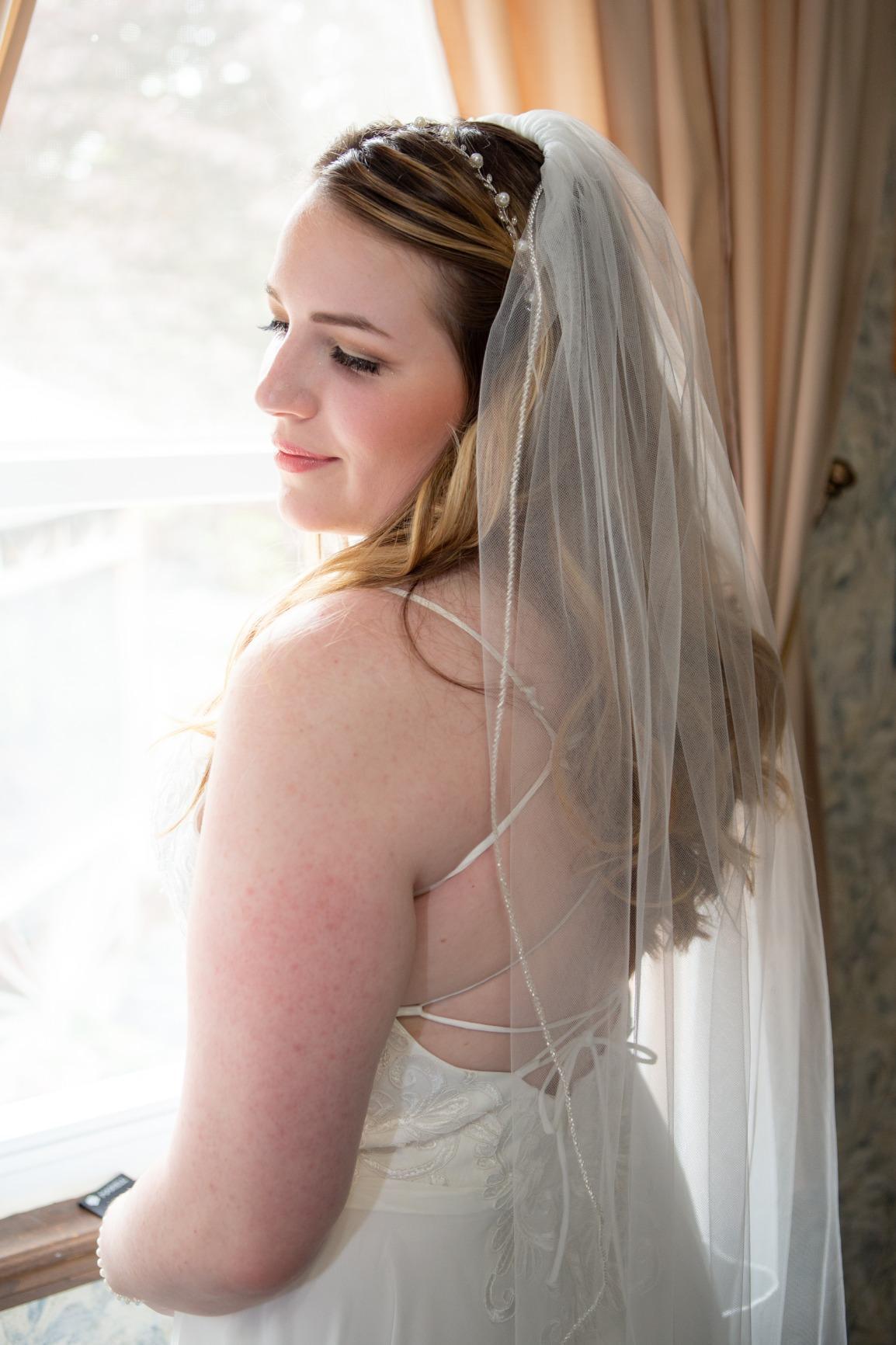 how to fix bubbling fabric on wedding dress zipper