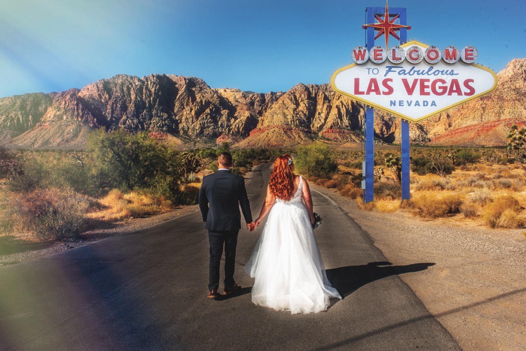 plus size summer wedding dress for a Las Vegas outdoor elopement