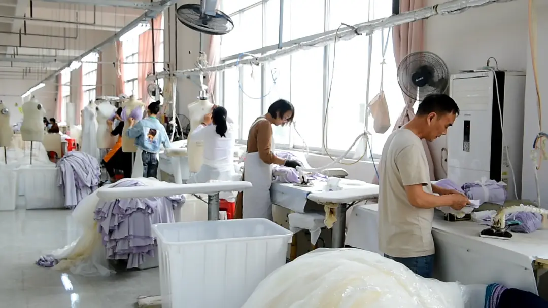 wedding dresses factory China