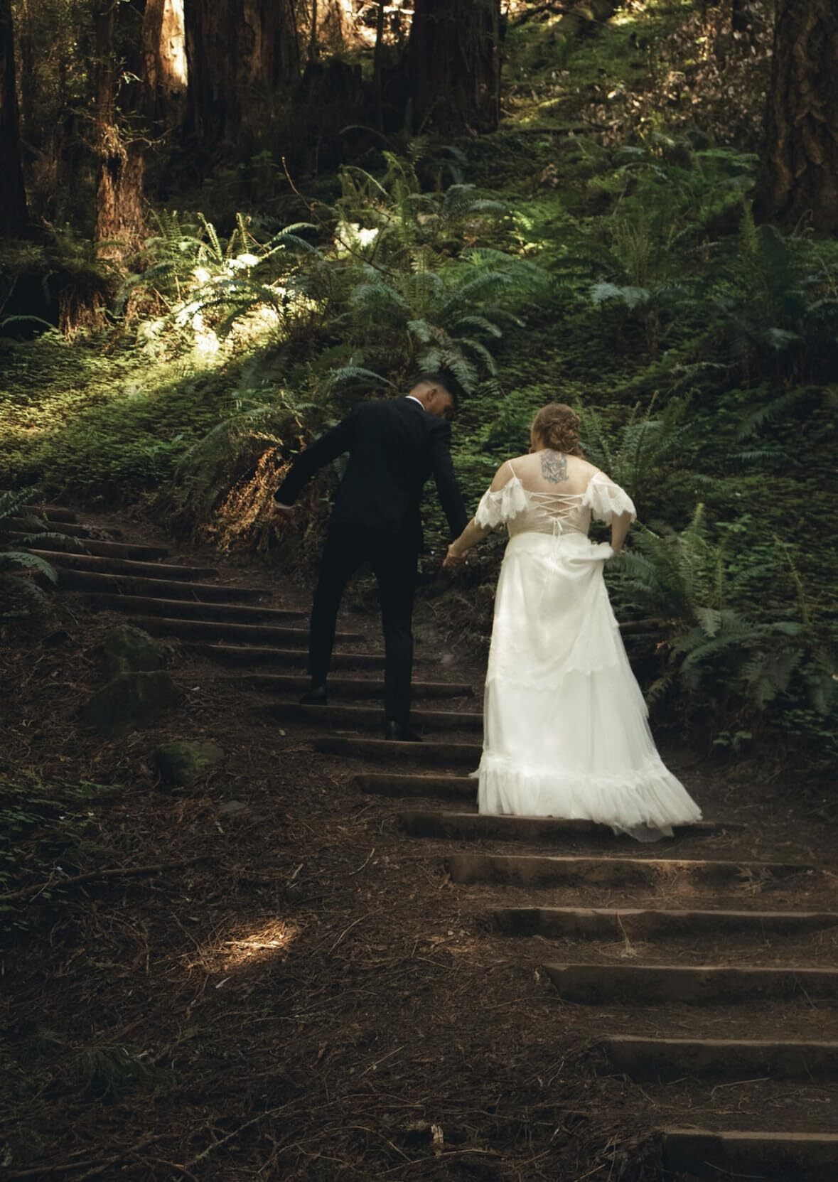 outdoor forest wedding dress ideas