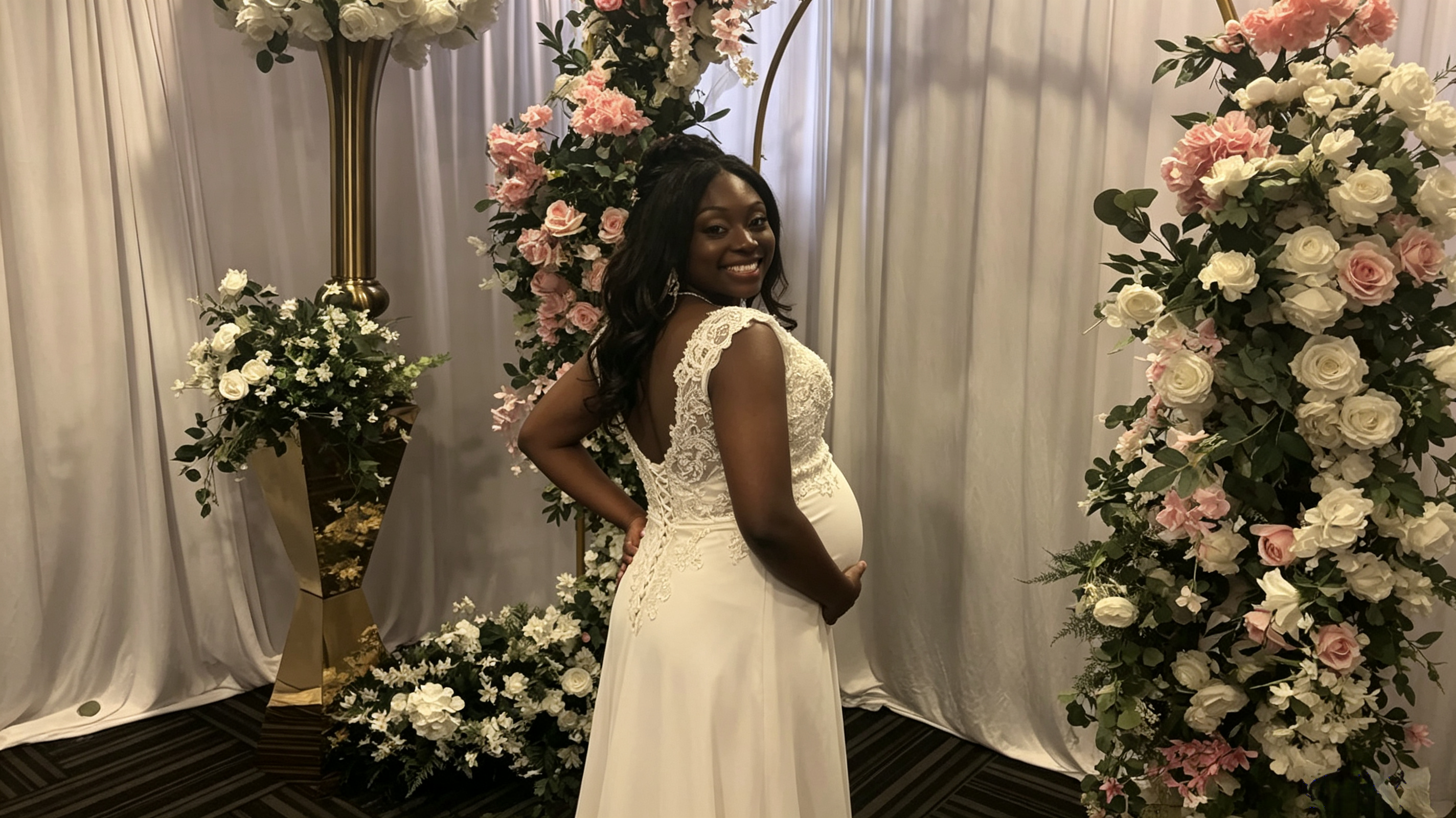 pregnant wedding dress