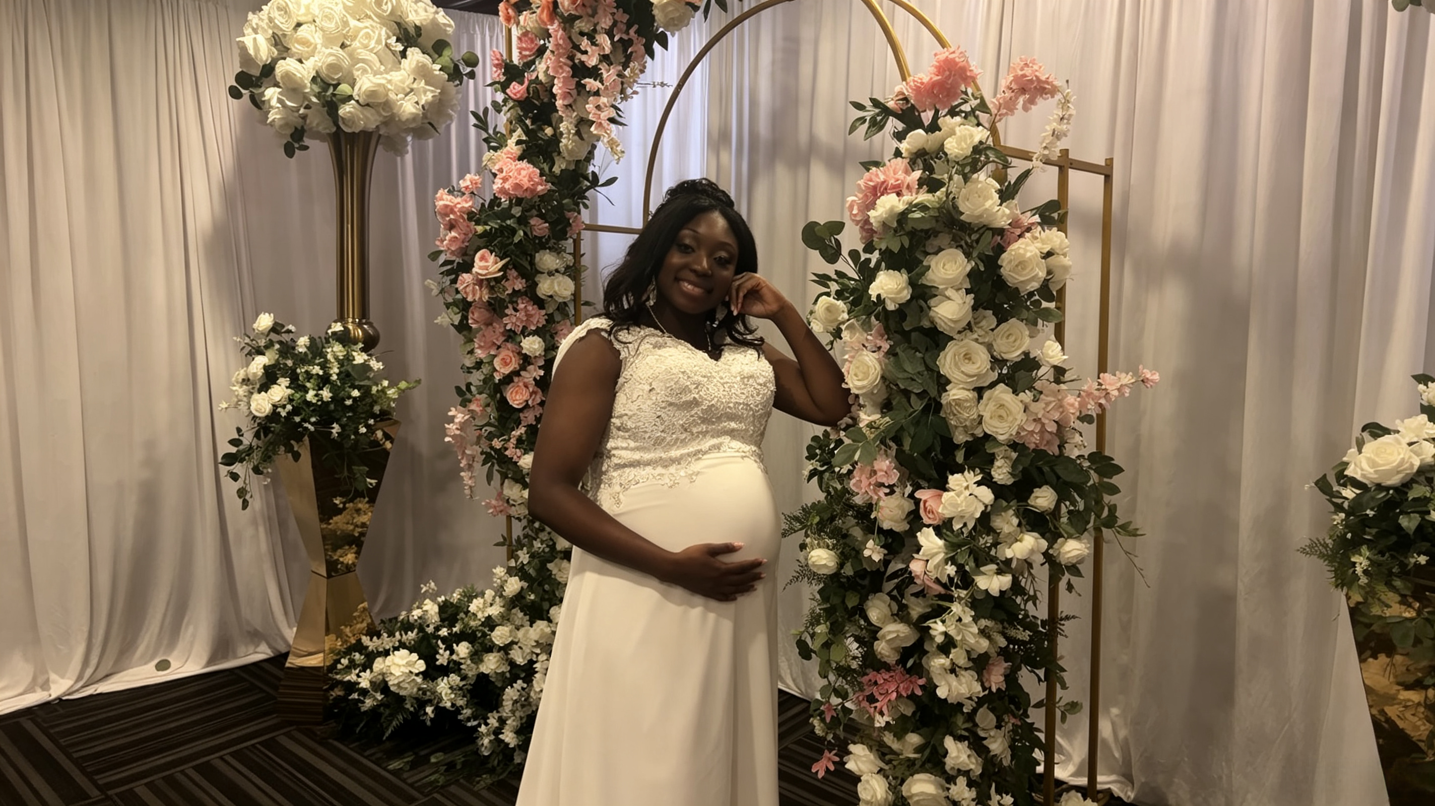 pregnant wedding dress